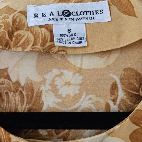 Saks Silk Double Breasted Carmel Print Blouse Vintage - Picture 2 of 7
